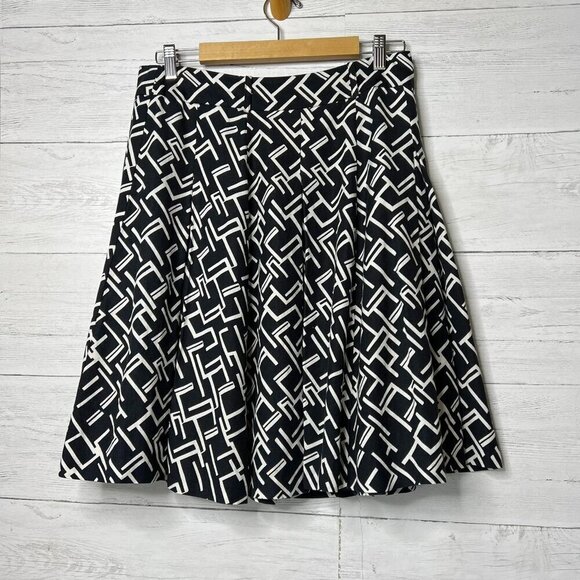 Larry Levine Skirt Womens Size 10 Black & White Geometric Pleated Linen Blend - Picture 1 of 14